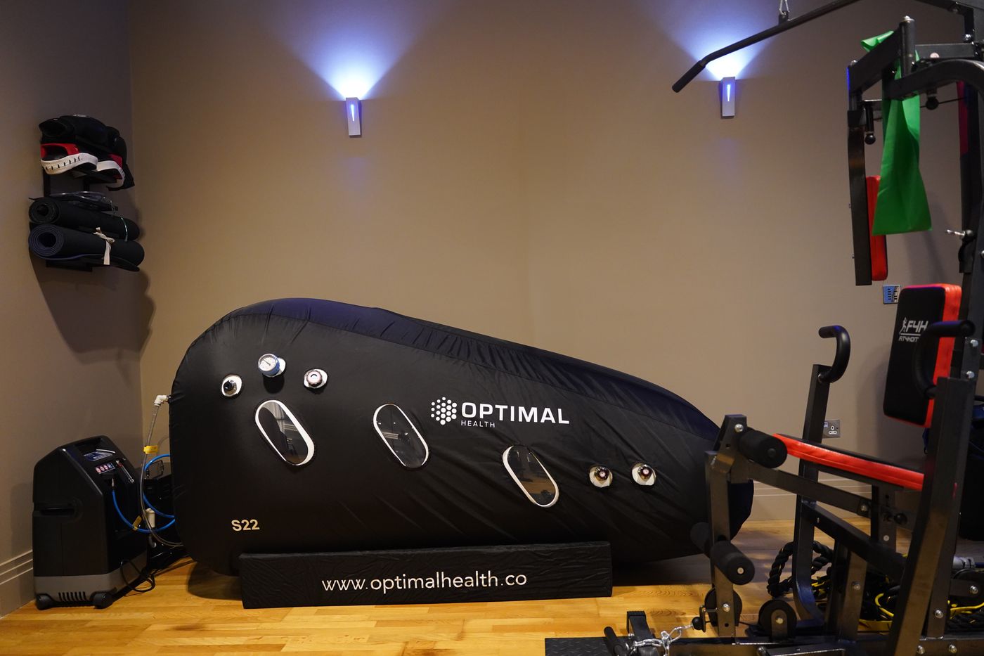 AeroVita S22 portable soft chamber set up in a home gym