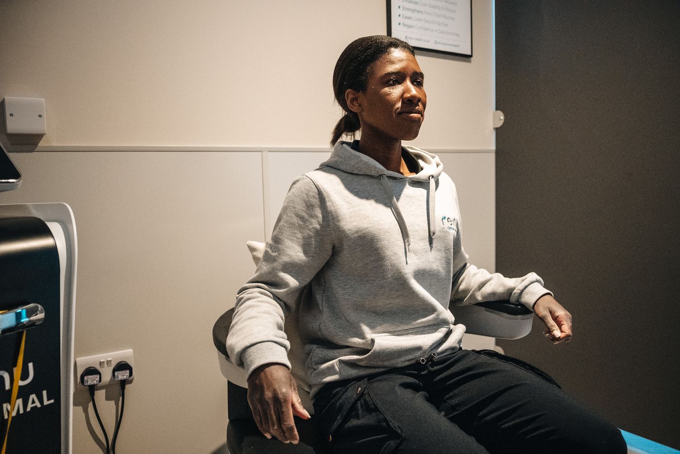 Relaxed treatment on the CoreFocus pelvic floor chair
